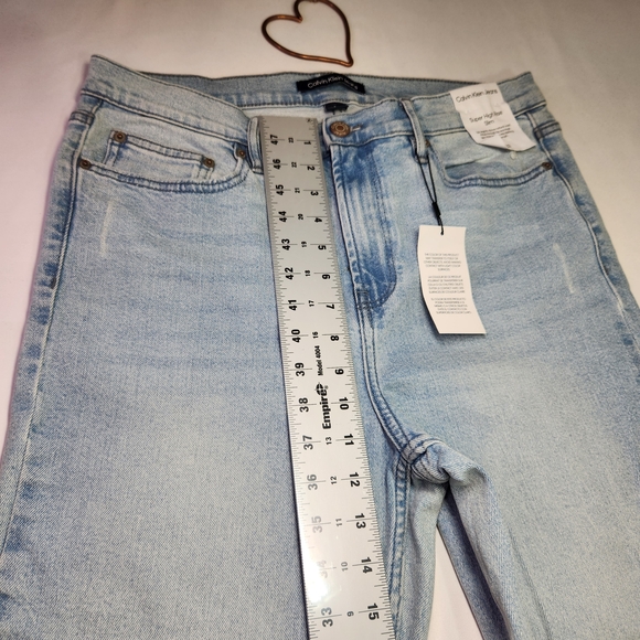 ⭐️NWT Calvin Klein Super High Rise Slim Jeans – Size 32 – Light Wash - Picture 8 of 11